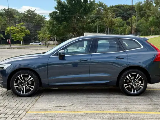 VOLVO-XC60-2.0 T5 GASOLINA MOMENTUM AWD GEARTRONIC VOLVO-XC60-2017