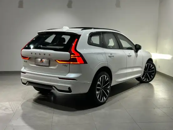 VOLVO-XC60-2.0 T8 PHEV ULTRA DARK AWD GEARTRONIC VOLVO-XC60-2025
