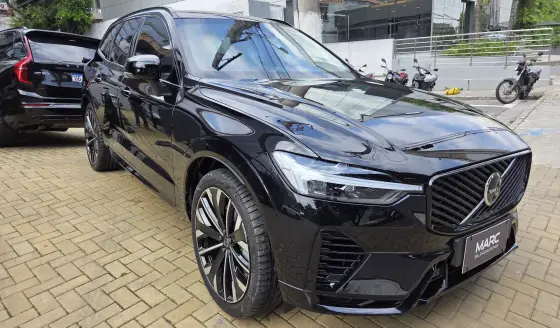 VOLVO XC60 2.0 T8 PHEV ULTRA DARK AWD GEARTRONIC