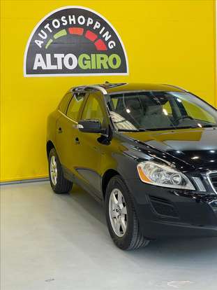 VOLVO-XC60-2011