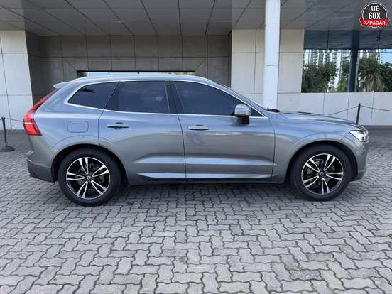 VOLVO-XC60-2.0 T5 GASOLINA MOMENTUM AWD GEARTRONIC VOLVO-XC60-2018