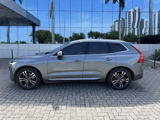VOLVO-XC60-2018