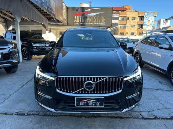 VOLVO-XC60-2022