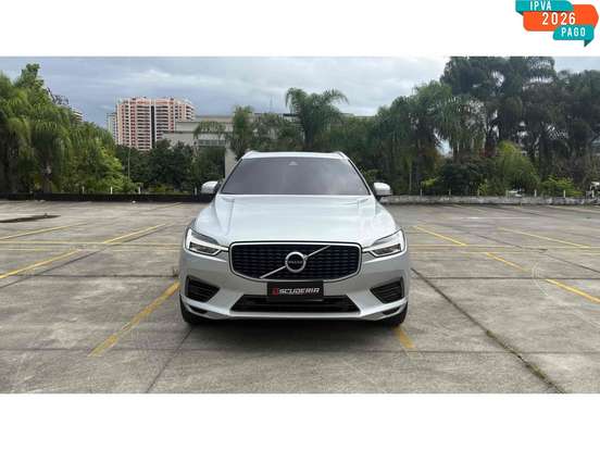 VOLVO-XC60-2018