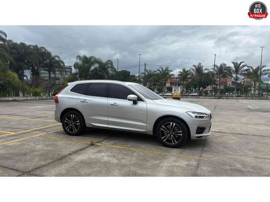 VOLVO-XC60-2018