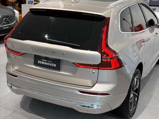 VOLVO-XC60-2.0 T8 PHEV PLUS AWD GEARTRONIC VOLVO-XC60-2025
