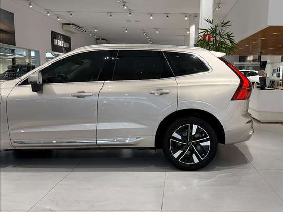 VOLVO-XC60-2.0 T8 PHEV PLUS AWD GEARTRONIC VOLVO-XC60-2025