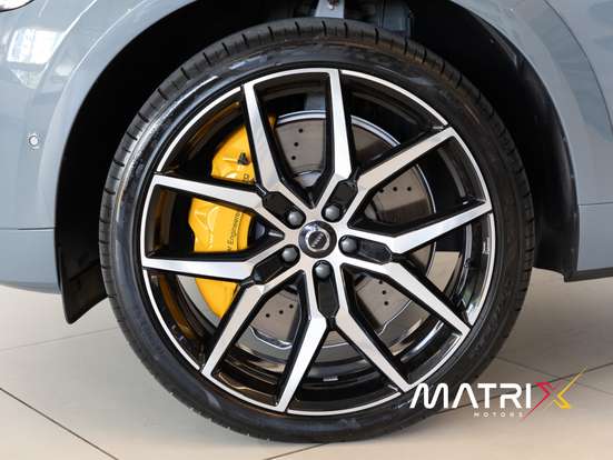VOLVO-XC60-2023
