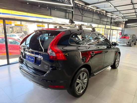 VOLVO-XC60-2.4 D5 KINETIC DIESEL AWD 4P AUTOMÁTICO VOLVO-XC60-2016