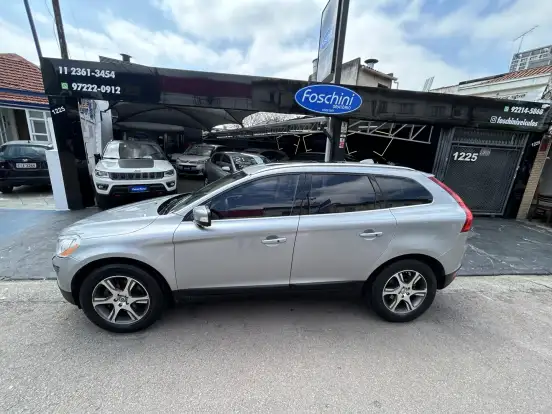 VOLVO-XC60-2011