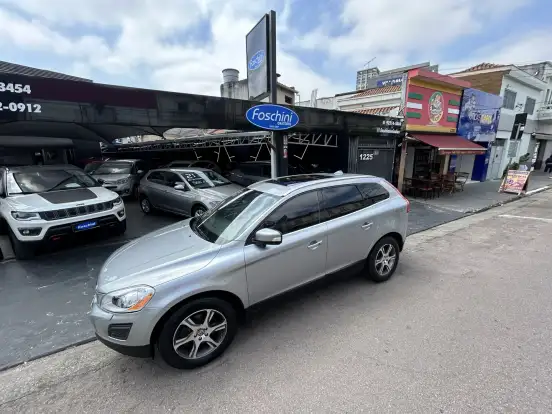 VOLVO-XC60-2011
