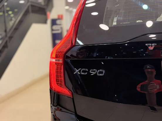 VOLVO-XC90-2.0 D5 DIESEL INSCRIPTION AWD GEARTRONIC VOLVO-XC90-2018