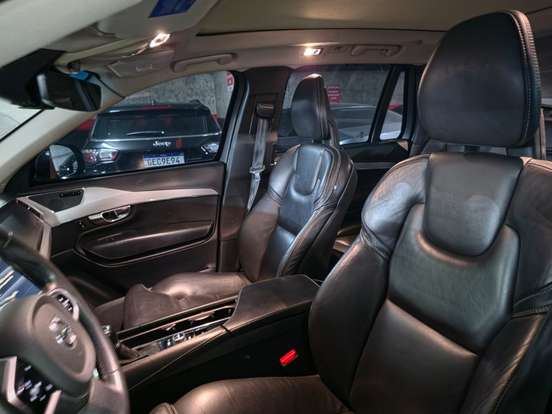 VOLVO-XC90-2.0 D5 DIESEL MOMENTUM AWD GEARTRONIC VOLVO-XC90-2016