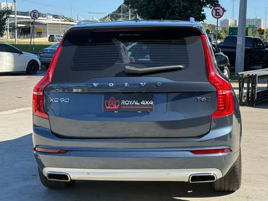 VOLVO-XC90-2.0 T6 GASOLINA MOMENTUM AWD GEARTRONIC VOLVO-XC90-2019