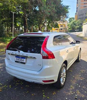 VOLVO-XC60-2013