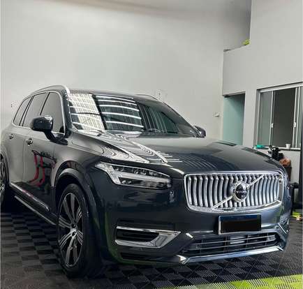 VOLVO-XC90-2022