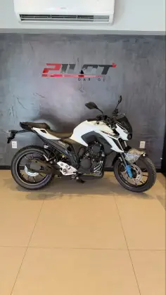 YAMAHA FZ25 FAZER CONNECTED ABS 