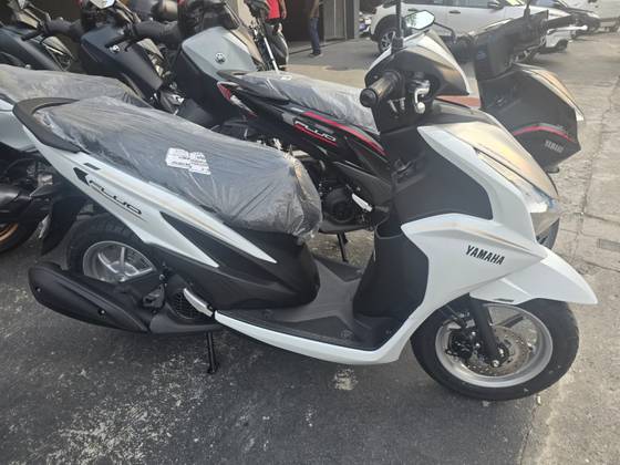 YAMAHA FLUO 125 HYBRID CONNECTED ABS 
