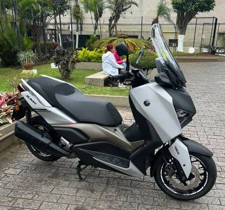YAMAHA XMAX 250 CONNECTED ABS 