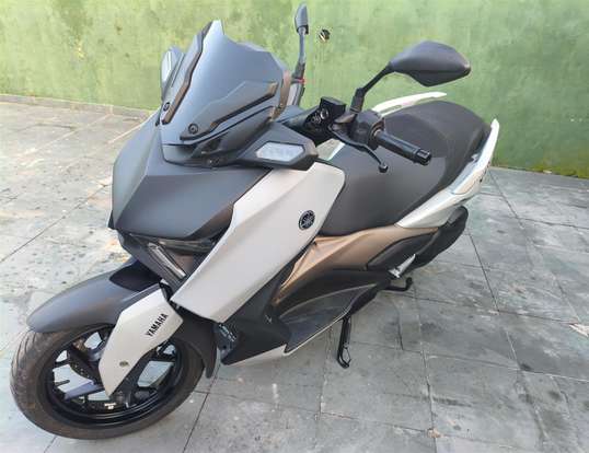 YAMAHA-XMAX 250 CONNECTED ABS YAMAHA-XMAX 250 CONNECTED ABS-2025