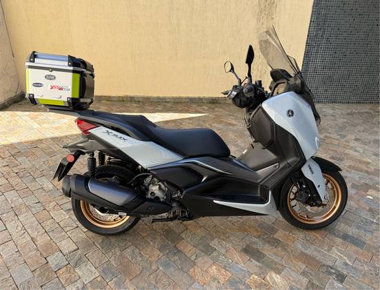 YAMAHA XMAX 300 CONNECTED ABS 