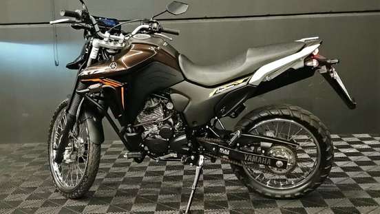 YAMAHA-XTZ 250 LANDER CONNECTED-2026