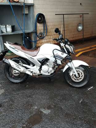 YAMAHA-YS 250 FAZER-2015