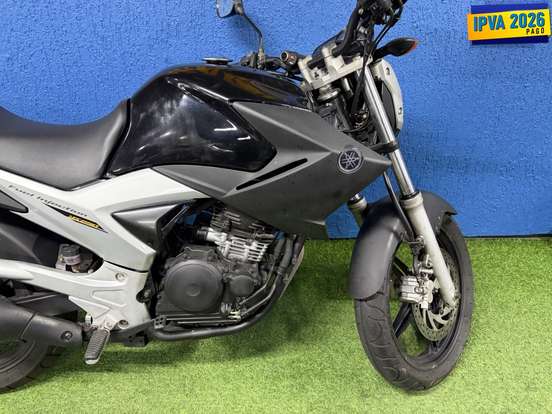 YAMAHA-YS 250 FAZER-2011