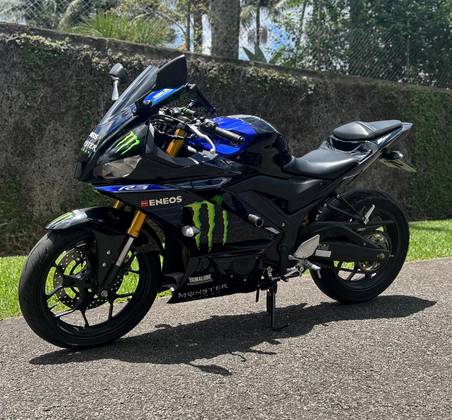 YAMAHA YZF R3 MONSTER ABS 