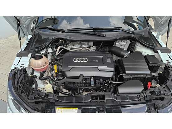 AUDI-A1-1.8 TFSI SPORTBACK AMBITION GASOLINA 4P S-TRONIC AUDI-A1-2015