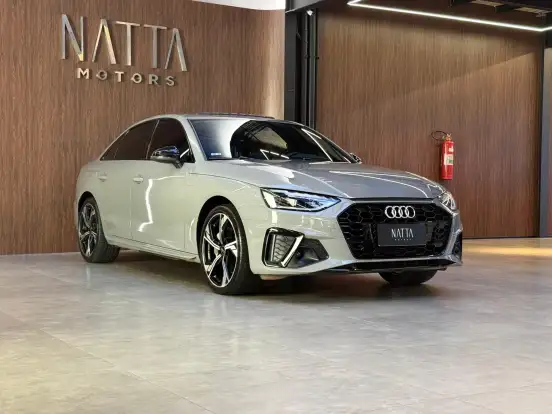 AUDI-A4-2022