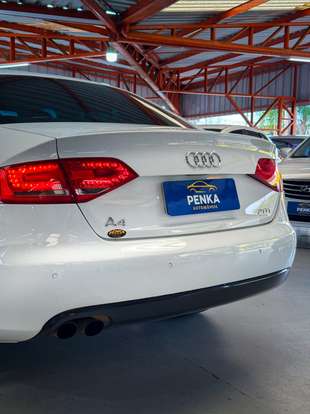 AUDI-A4-2010