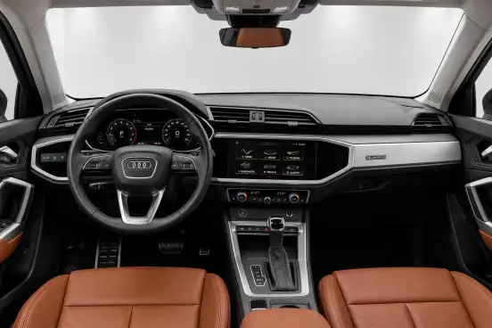 AUDI-Q3-2020