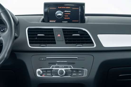 AUDI-Q3-2017