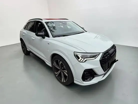 AUDI-Q3-2.0 40 TFSI GASOLINA PERFORMANCE BLACK PLUS QUATTRO TIPTRONIC AUDI-Q3-2024
