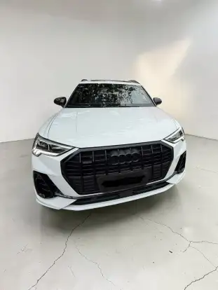 AUDI-Q3-2024