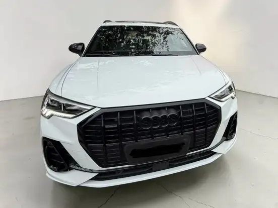 AUDI-Q3-2.0 40 TFSI GASOLINA PERFORMANCE BLACK PLUS QUATTRO TIPTRONIC AUDI-Q3-2024