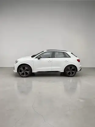 AUDI-Q3-2024
