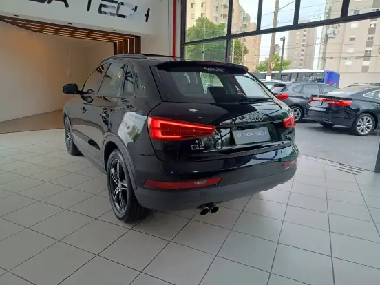 AUDI-Q3-2015