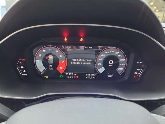 AUDI-Q3-2.0 40 TFSI GASOLINA PERFORMANCE BLACK PLUS QUATTRO TIPTRONIC AUDI-Q3-2024