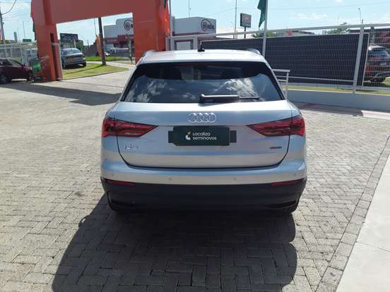 AUDI-Q3-2024