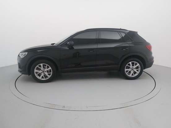 AUDI-Q3-2024