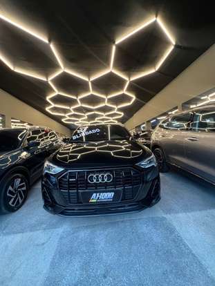 AUDI-Q3-2022