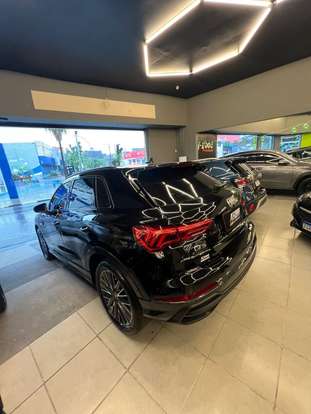 AUDI-Q3-2022