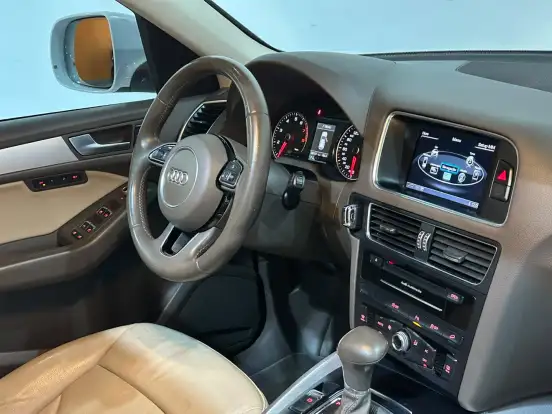 AUDI-Q5-2013
