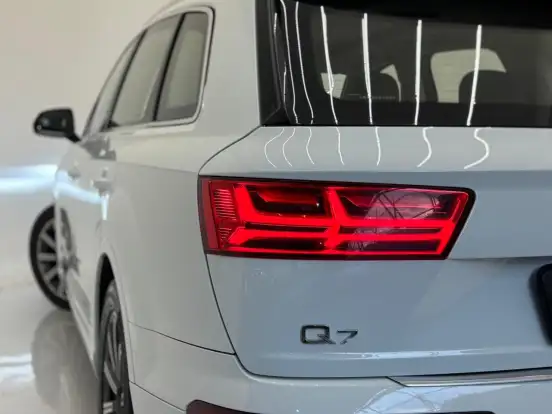 AUDI-Q7-3.0 TFSI AMBITION V6 24V GASOLINA 4P TIPTRONIC AUDI-Q7-2015