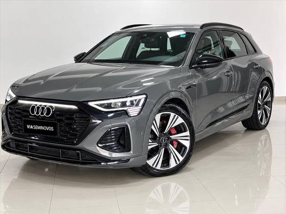 Audi Q8 E-Tron 55 Elétrico Performance Black Quattro