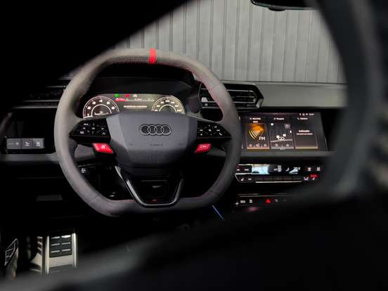 AUDI-RS3-2.5 TFSI GASOLINA SEDAN TRACK QUATTRO S-TRONIC AUDI-RS3-2025