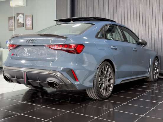 AUDI-RS3-2025