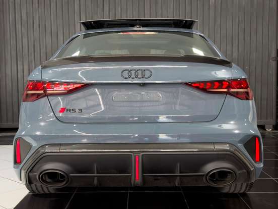AUDI-RS3-2025